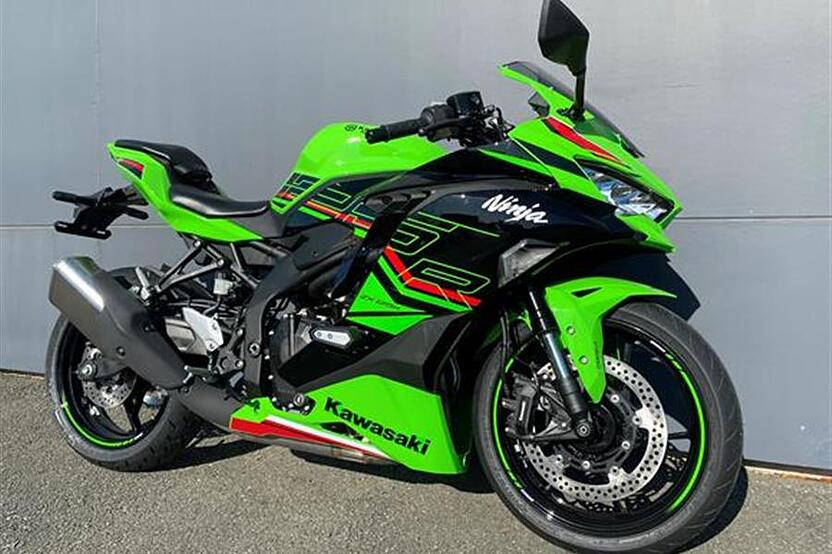 کاوازاکی، نینجا ZX-25R