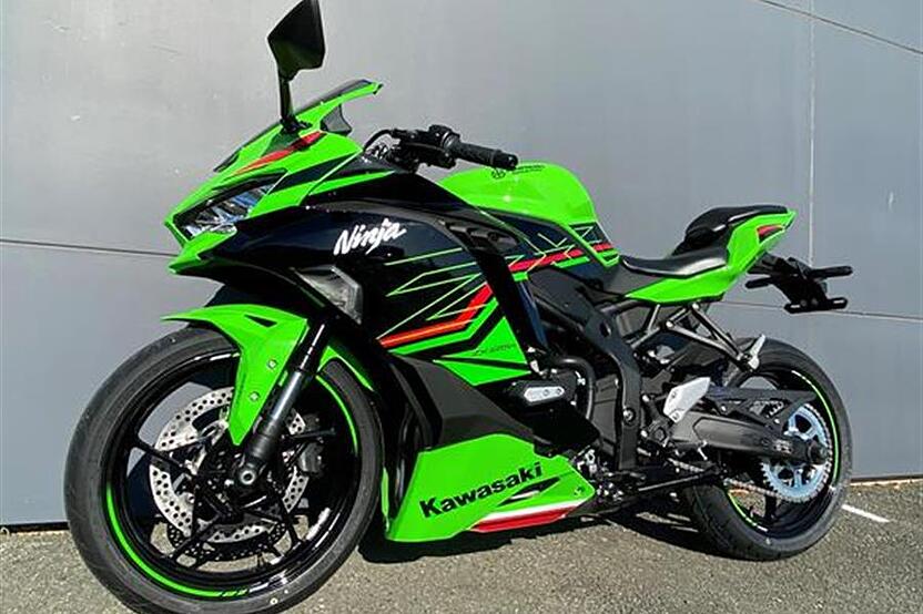 کاوازاکی، نینجا ZX-25R